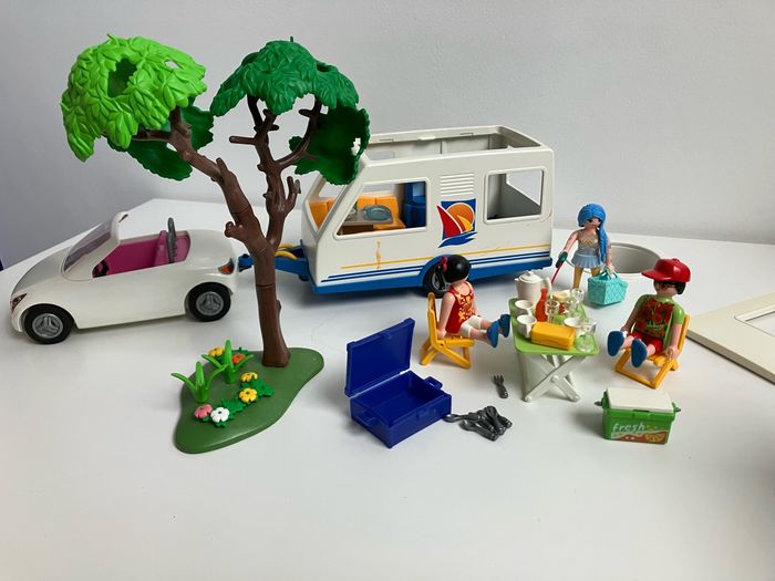 Voiture et caravane Playmobil