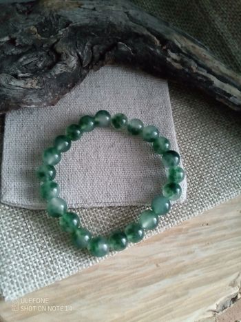Bracelet en pierres naturelles de jade