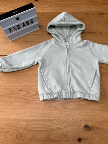 Veste zippée à capuche vert pâle - Taille 2/3 Ans (92cm)