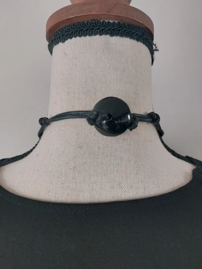 Collier fantaisie noir et vert - photo numéro 3