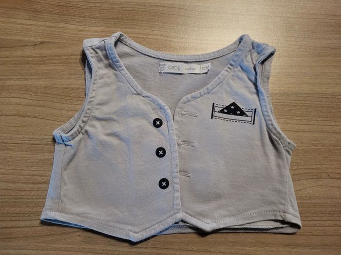 Gilet taille 12 mois