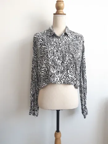 Chemise courte zébré Jennyfer T38