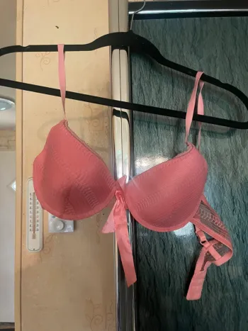 Soutif rose noeud