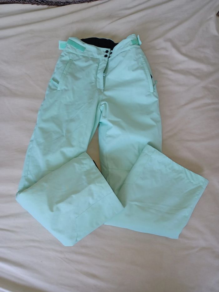 pantalon de ski fille marque degré 7 couleur vert d'eau taille 16 ans, en parfait état