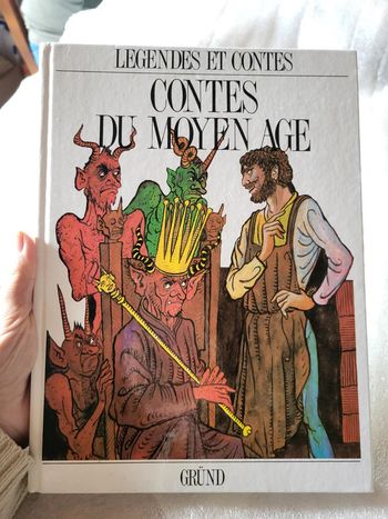Livre légendes et contes