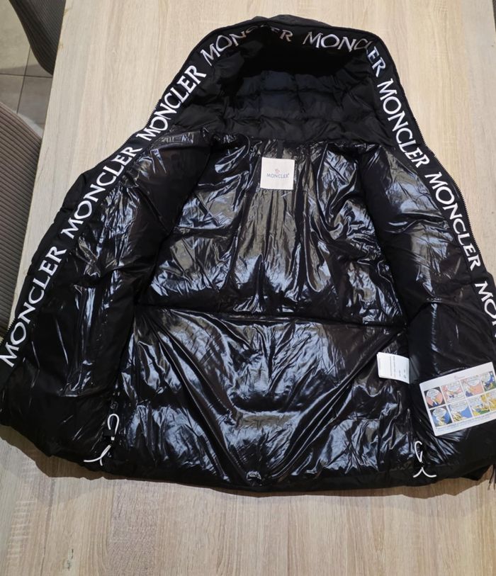 Doudoune Moncler Homme Noir(convient M) Neuf Étiquettes – Authentique QR Code