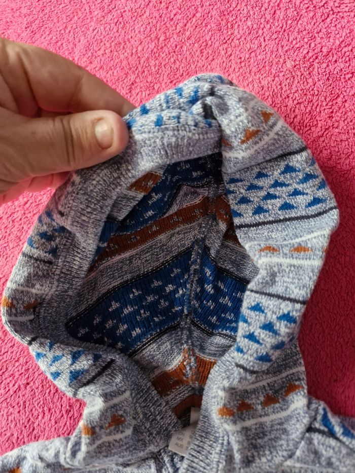 Superbe pull jaquart à capuche - photo numéro 6