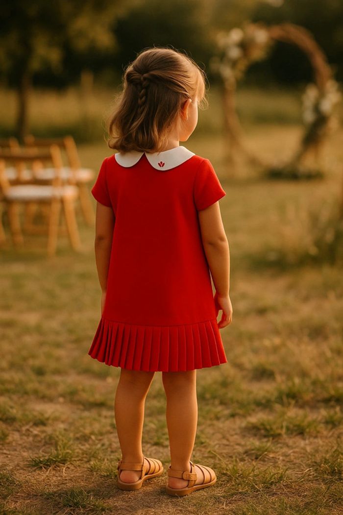 Robe rouge avec col claudine - tenue habillée garantie