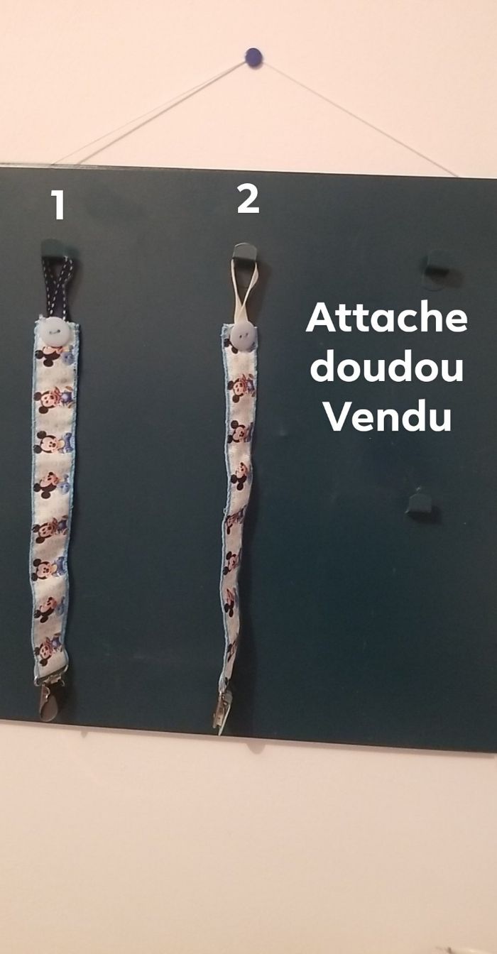 Attache tétines baby bleu