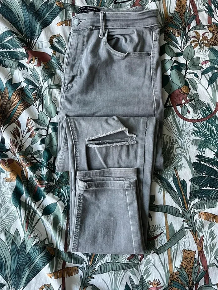 Jean gris stradivarius 42 neuf - photo numéro 2