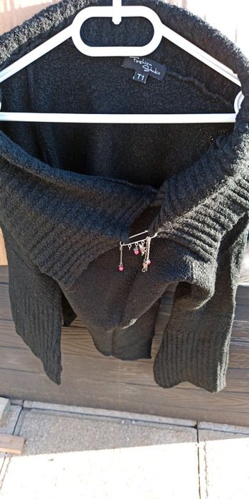 Pull épaule découverte