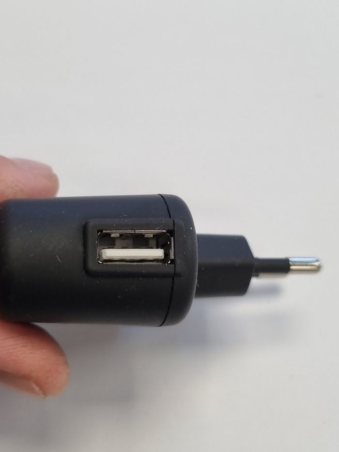 Chargeur secteur Crosscall (A31-501000) - photo numéro 3