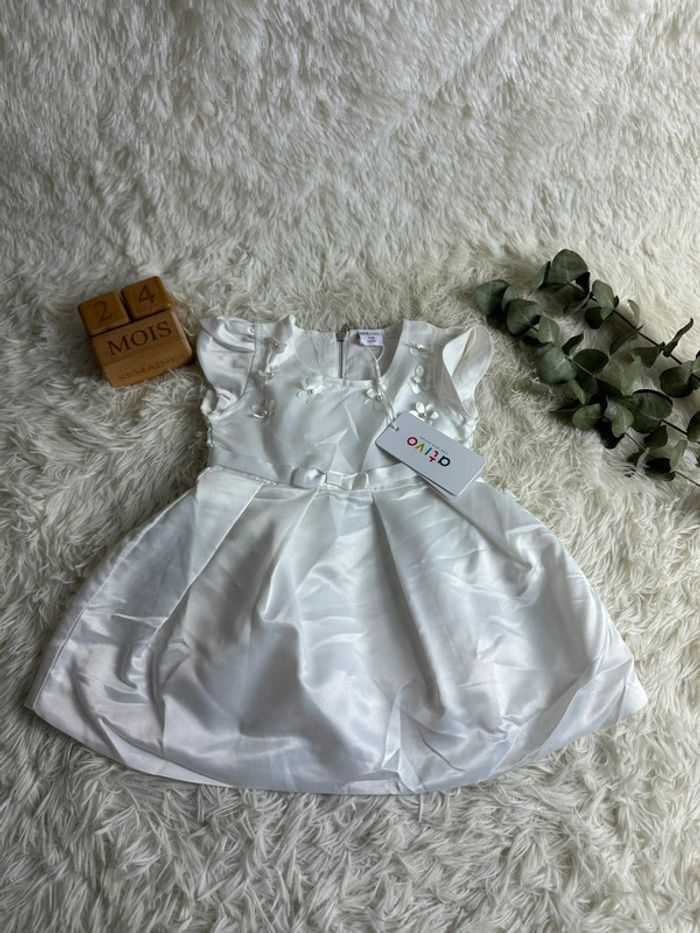 Robe de cérémonie blanche Ativo taille 24 mois