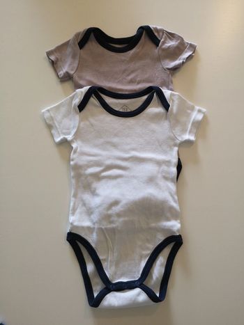 Lot de 2 body 6 mois tex