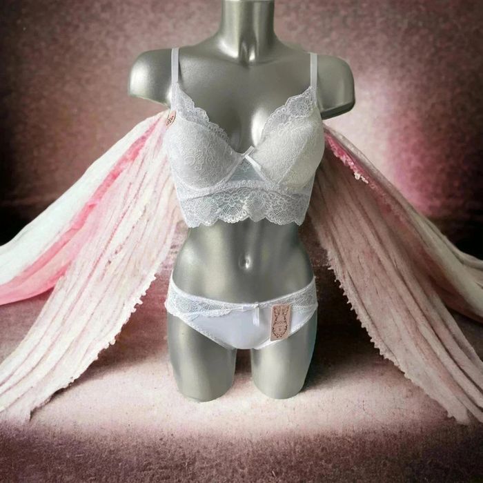 Splendide lingerie 90B et S