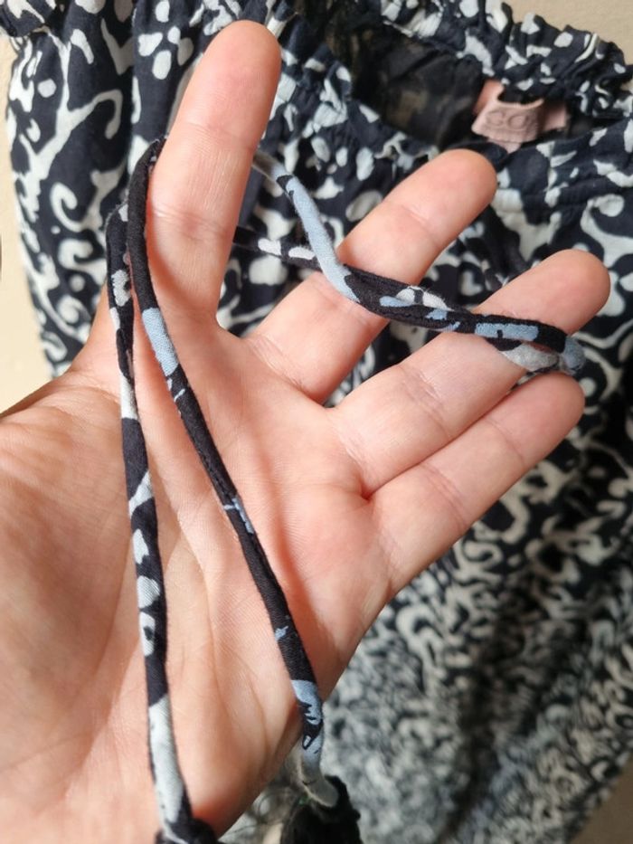 Longue robe noire et blanche - photo numéro 3