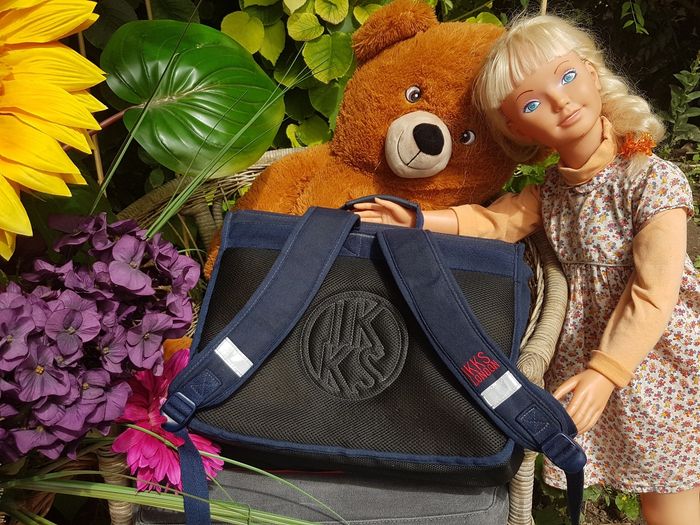 Cartable IKKS thème anglais + trousses british Freegun et écossais ou cuir + Big Pack Bic + ciseaux - photo numéro 6
