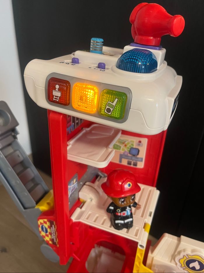 Vtech camion caserne pompier - photo numéro 4