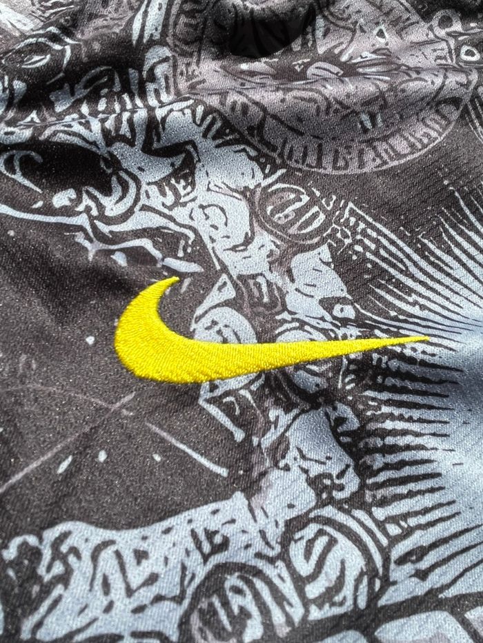Nike T-shirt Brésil Gris – Taille M – Neuf - photo numéro 2