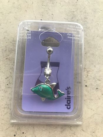 Piercing nombril dauphin