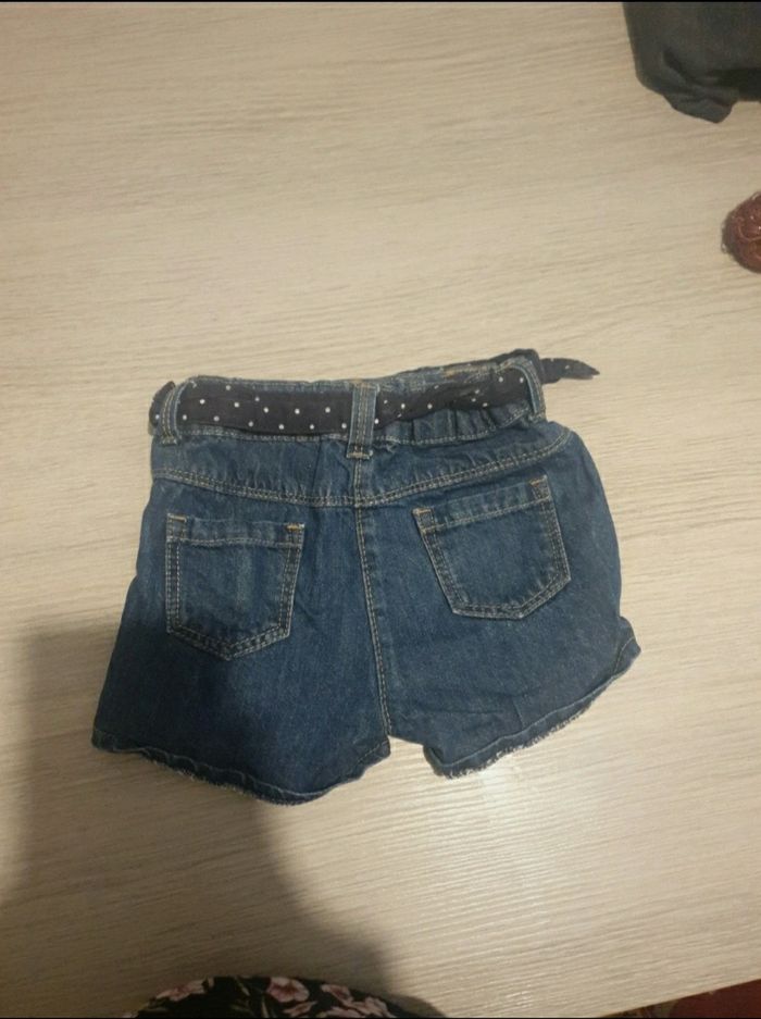 Short en jean 2 ans - photo numéro 3