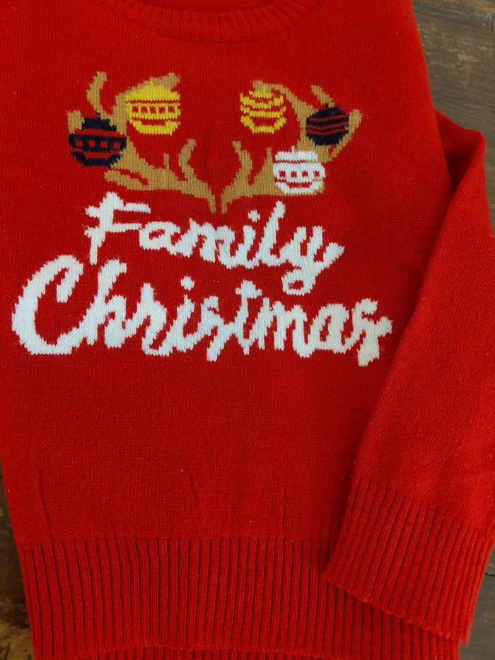 Lot vêtements Noël 5/6 ans - photo numéro 7