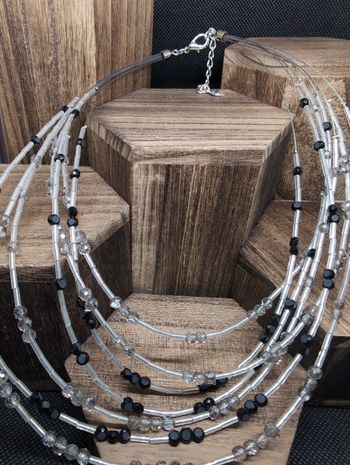 Collier en métal élégant – Bijou tendance – Style chic et intemporel – Ajustable
