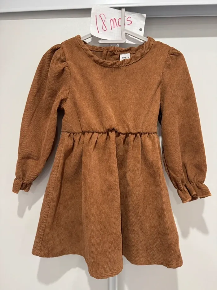 Robe 18 mois