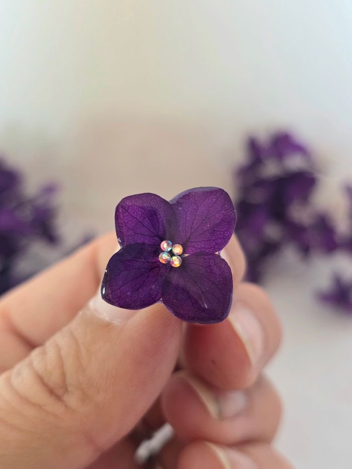 Boucle d oreille hortensia violette - photo numéro 2