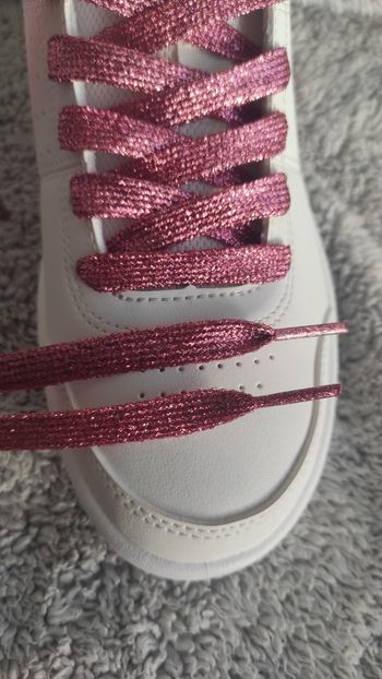 🌸 Shoe Laces Glitter roses – Lacets plats à paillettes 120 cm