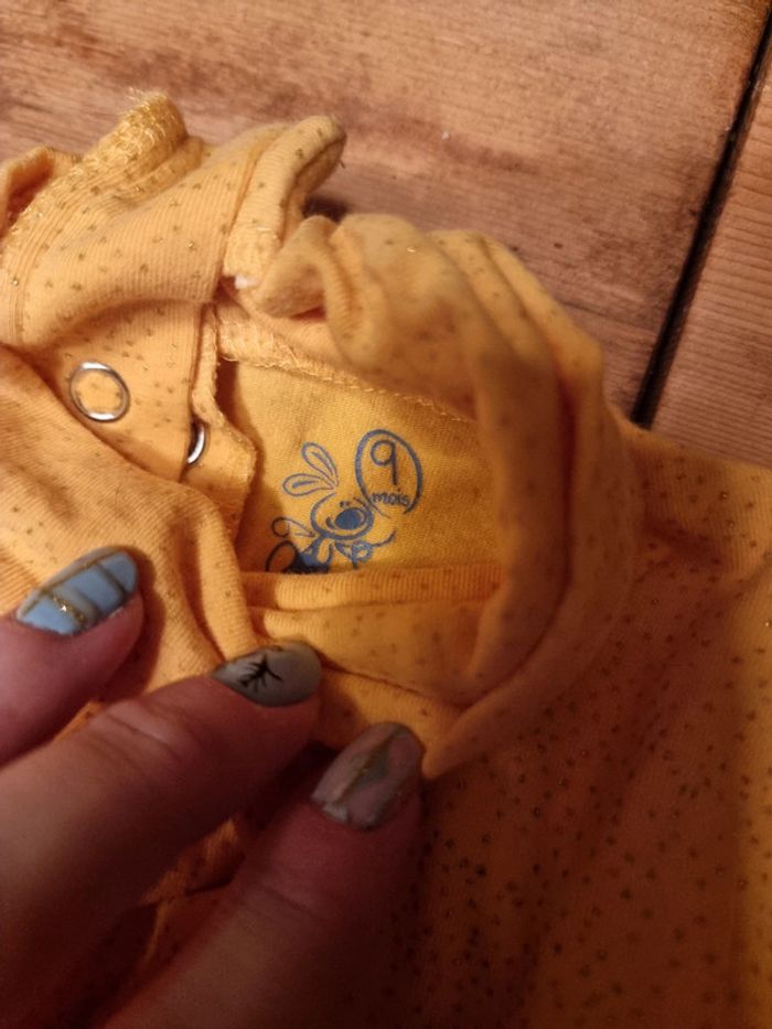 Petit pull manches longues jaune paillette - photo numéro 2