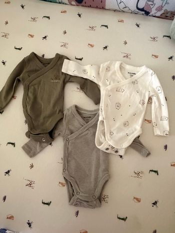 Lot de 3 bodies croisés manches longues évolutifs