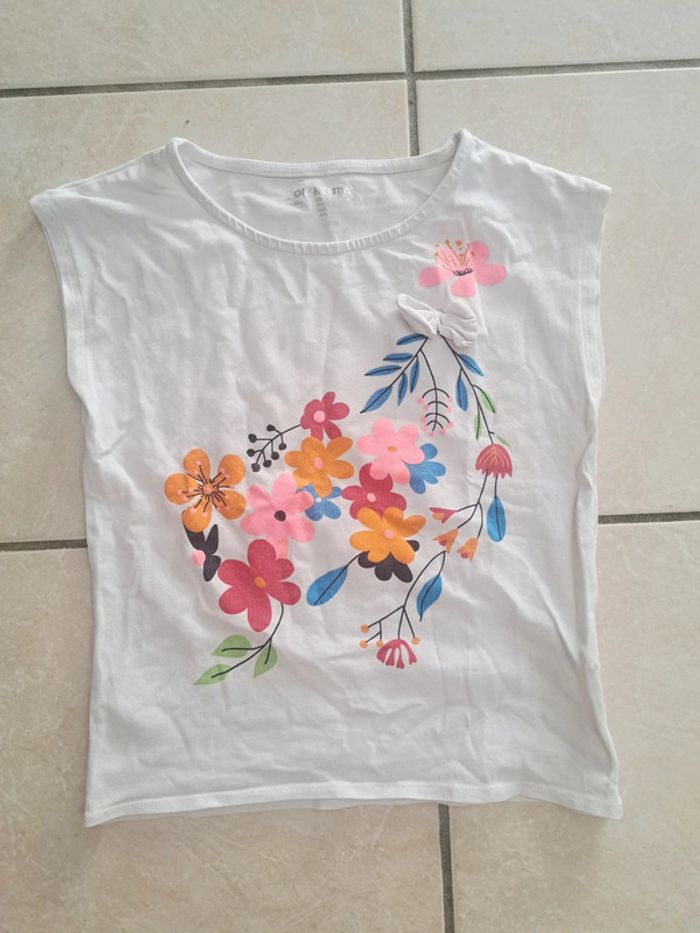 Tee-shirt manches courtes blanc motif fleurs 👧 Orchestra en TBE