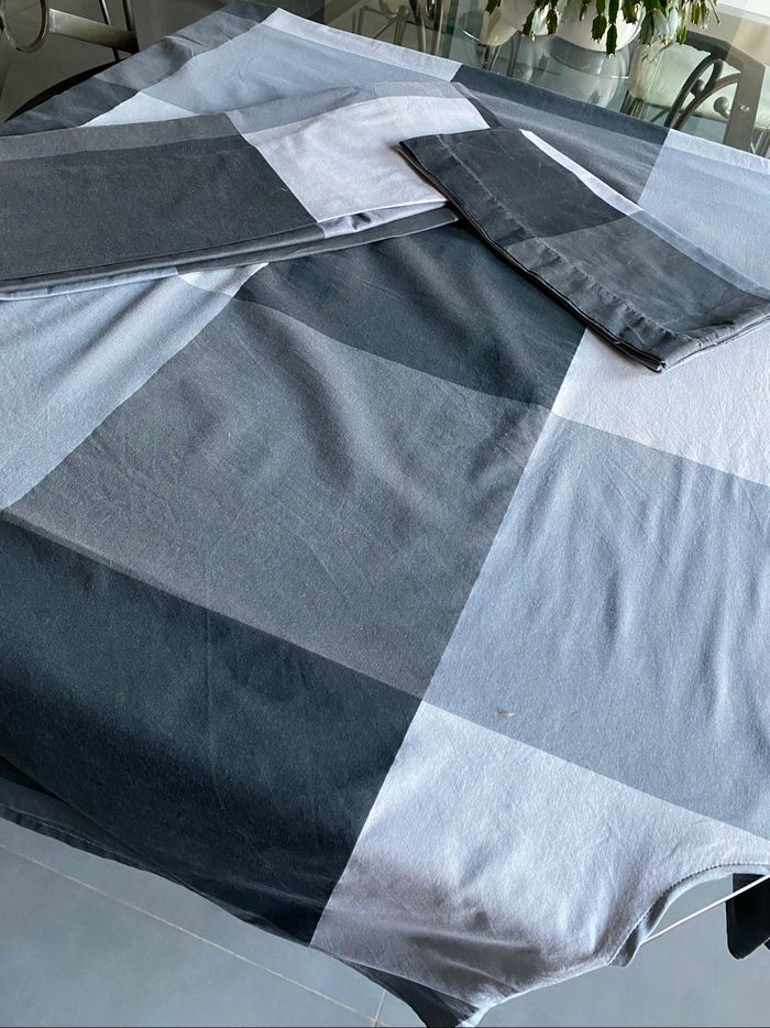 Parure drap housse taie traversin et housse de couette lit une personne