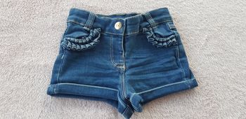 Short en jean tape à l'oeil 9 mois