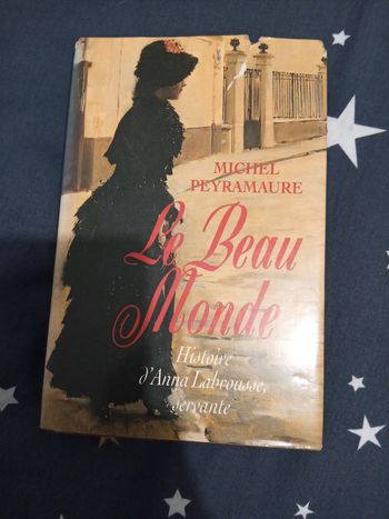 Livre (138) 📚 Le beau monde
