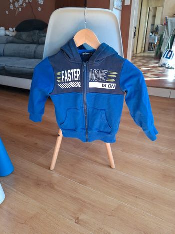 Sweet capuche et fermeture