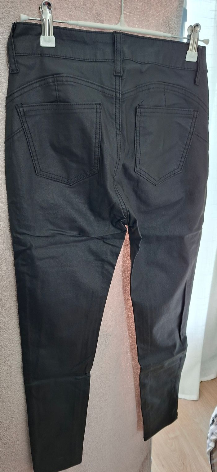 Pantalon style simili - photo numéro 2
