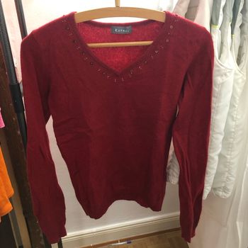Petit pull rouge