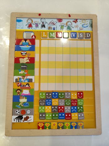 Lot livres éducatifs et tableau des récompenses