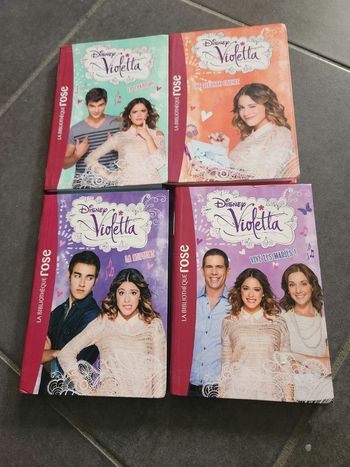 Lot de livres Violetta