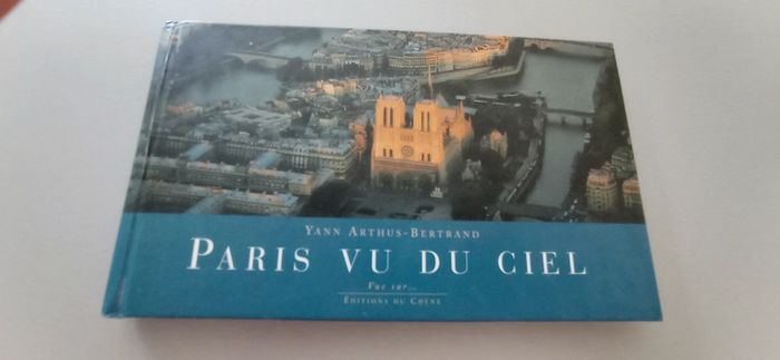 Livre Paris vu du ciel