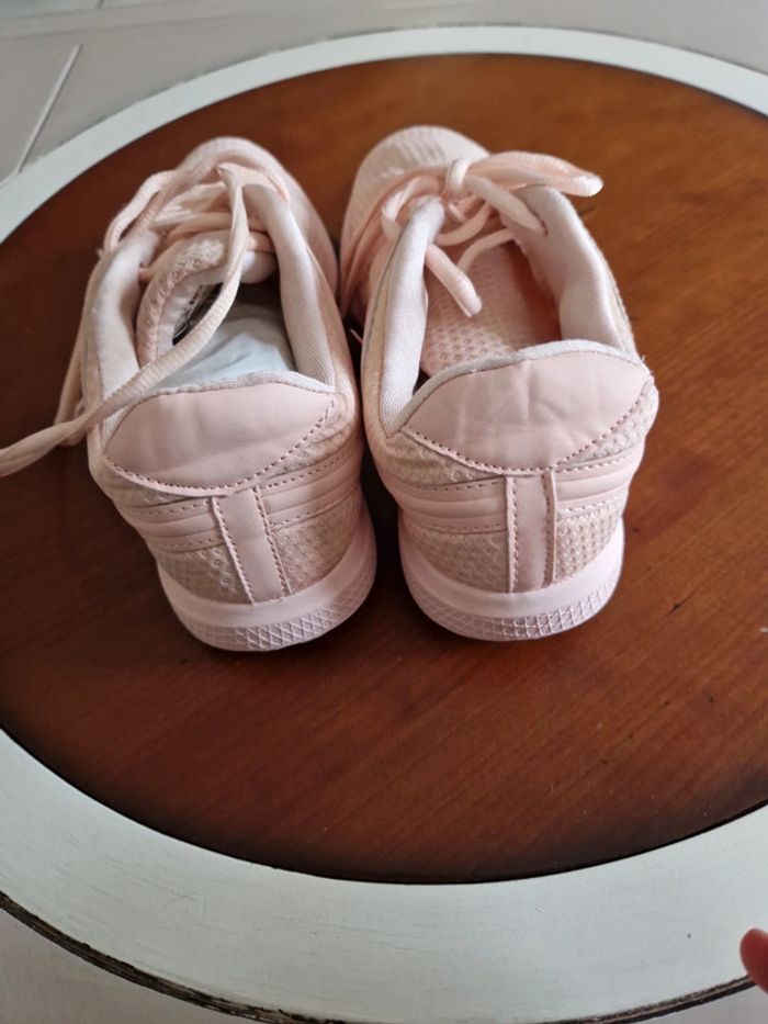 Baskets neuve 🩷 - photo numéro 8