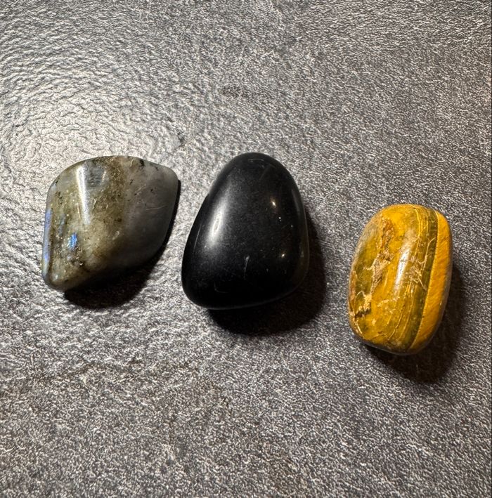 Coffret Protection – Obsidienne, Œil de Tigre, Labradorite