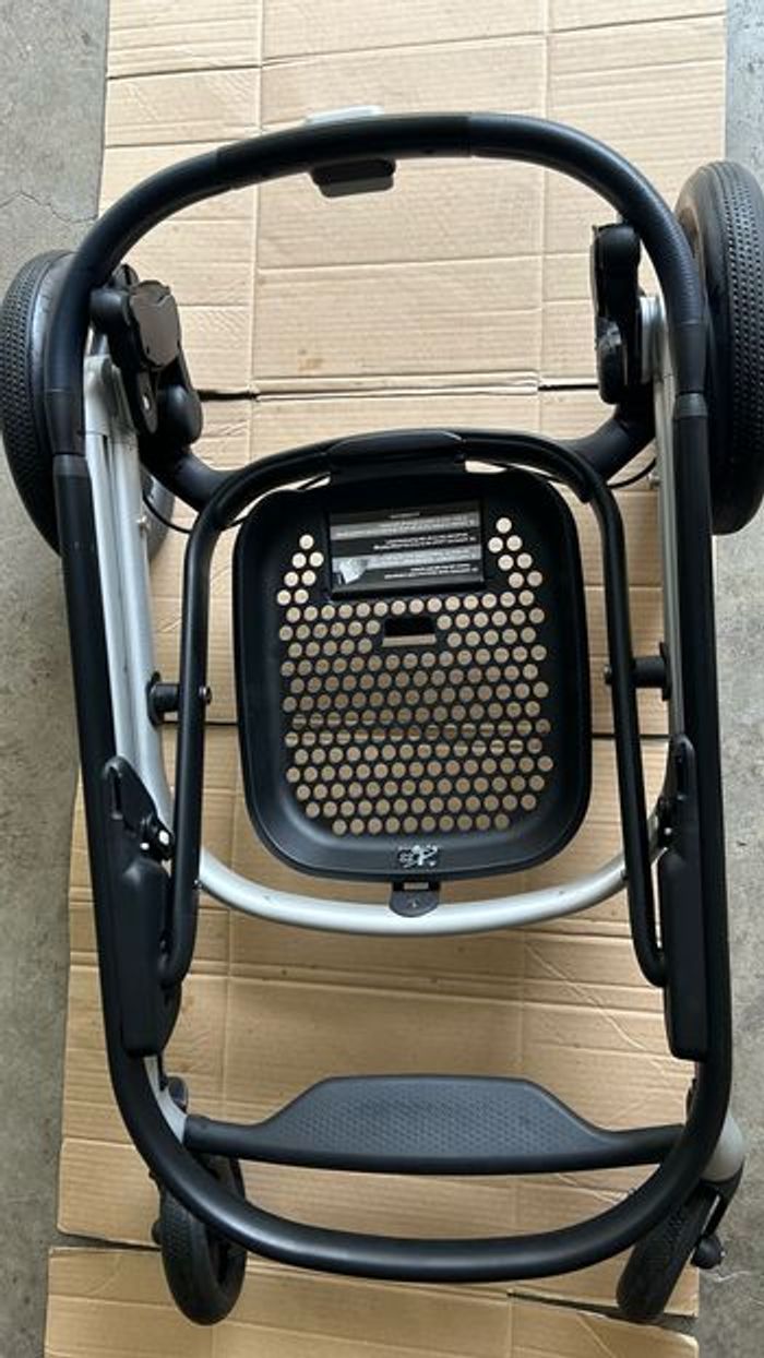 Poussette bébé confort - photo numéro 3