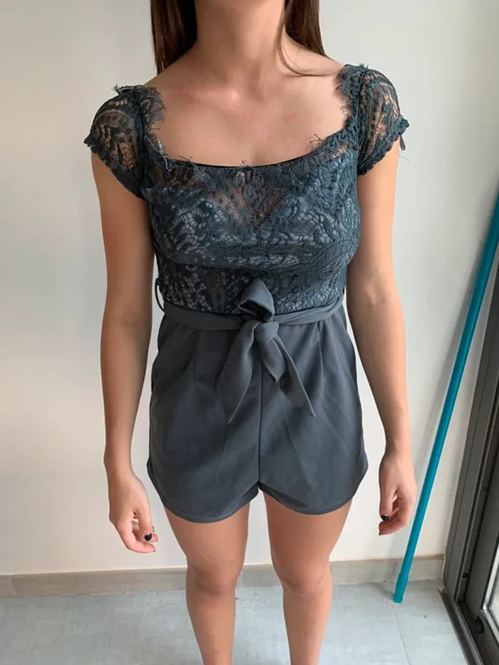 Combi short gris avec dentelles