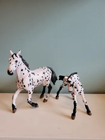 Figurines chevaux Papo