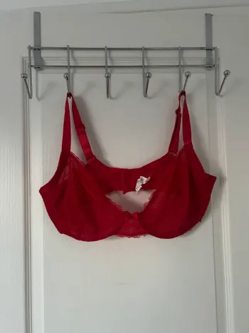 Soutient gorge rouge