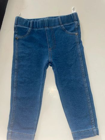 Jean fille bleu  9 mois sans marques