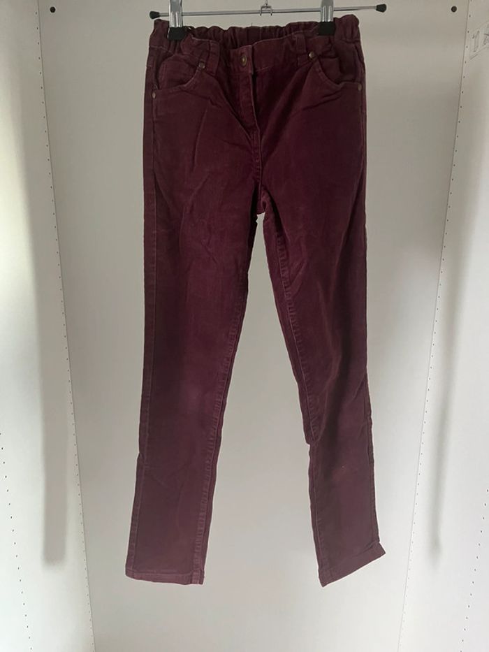 Jean en velours bordeaux NKY Taille 10 ans